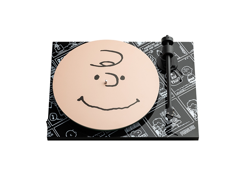 尚馬, soma-Pro-Ject Peanuts Turntable 史努比75週年紀念款 尚馬, soma-Pro-Ject Peanuts Turntable 史努比75週年紀念款
